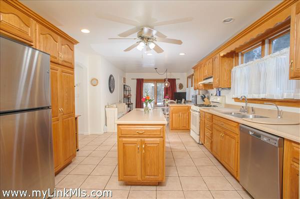 Kitchen island