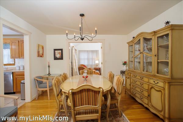 Formal dining room