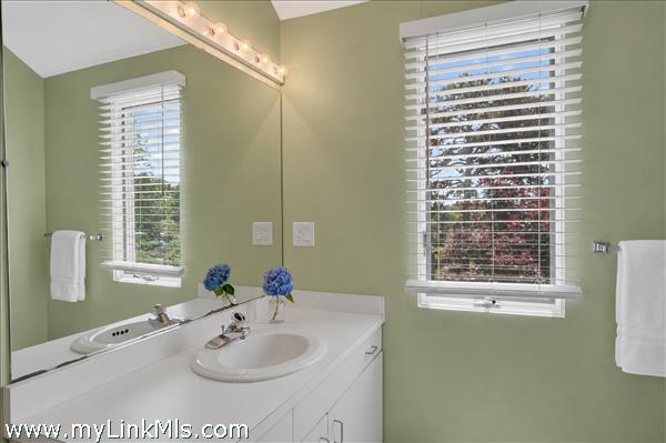 Primary Suite Full Bathroom #2
Virtually staged
