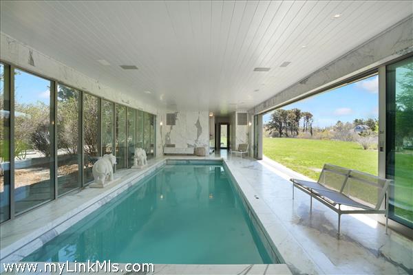 Pool house