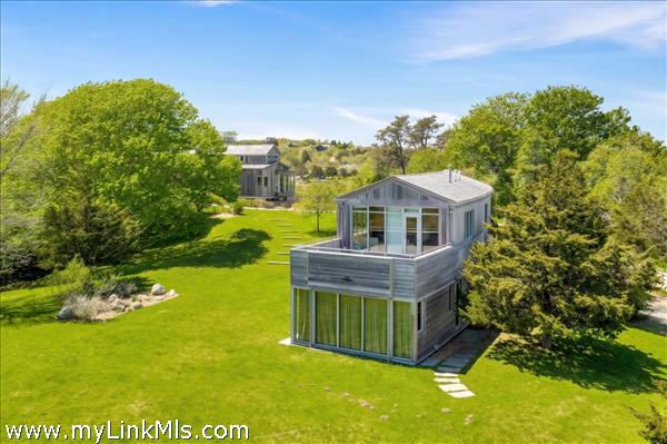Pool house and detached bedroom suite
