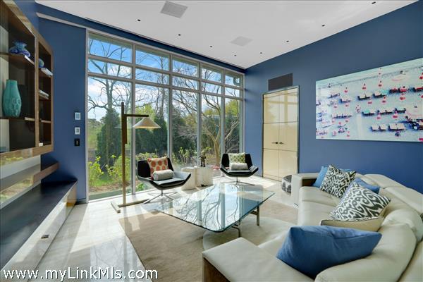 First floor sitting room