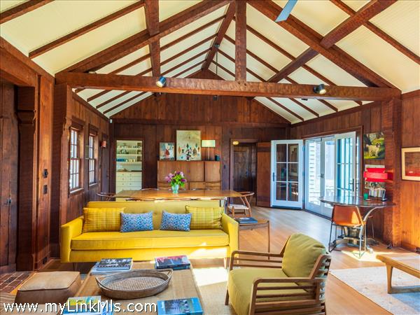 Living room towards the dining room
