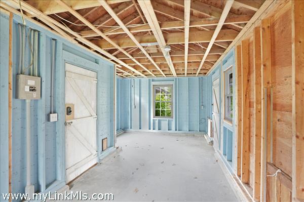 Unfinished bunk house that could easily be finished into living space