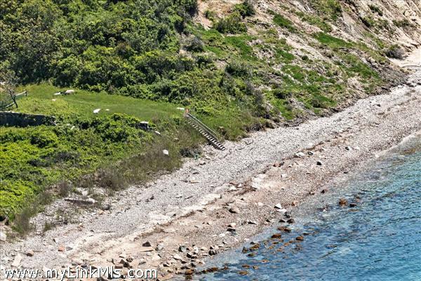 Private deeded rights to Brickyard Beach