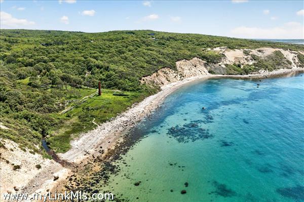 Deeded beach rights to a private, ruggedly beautiful North Shore