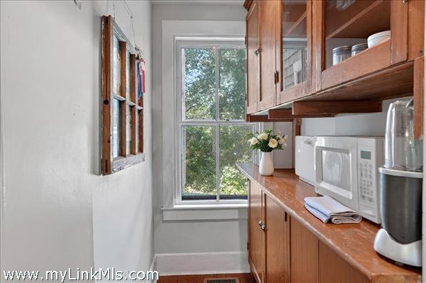 Walk-in pantry