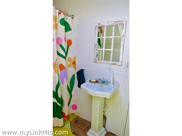 upstairs bathroom