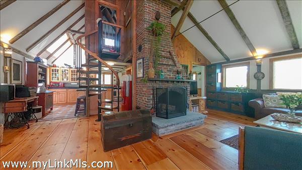 Great open space for entertaining