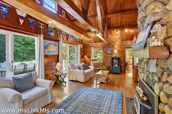 Main House, living room