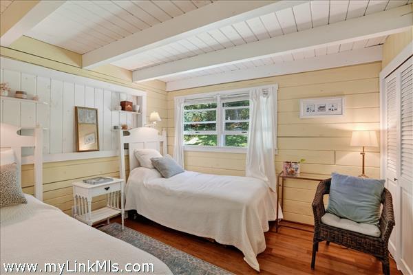 Main House, guest bedroom