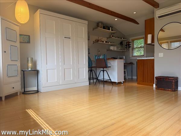 Custom built in Murphy Bed