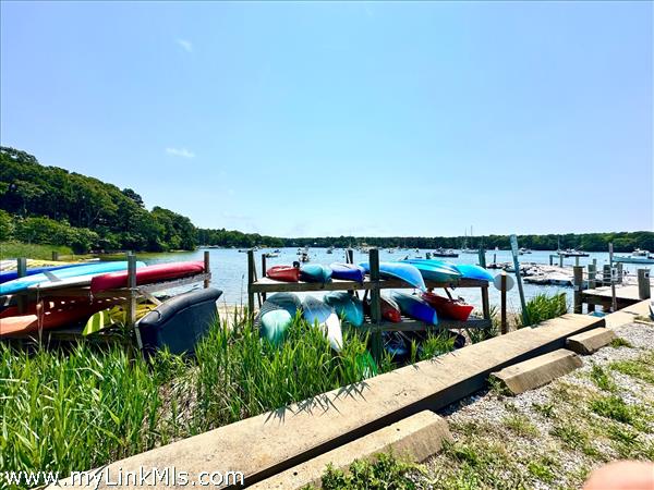 Kayak storage Tashmoo
