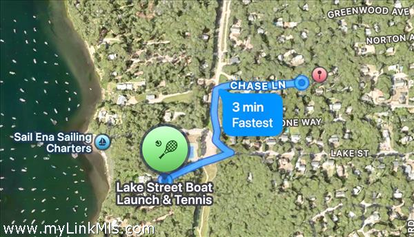 Close to tennis, picket ball and Town boat landing!