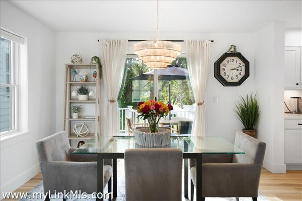 #33 Dining Area