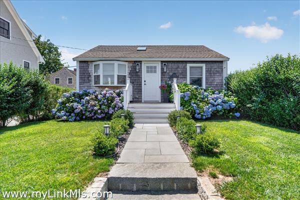 29 Lagoon Pond Road