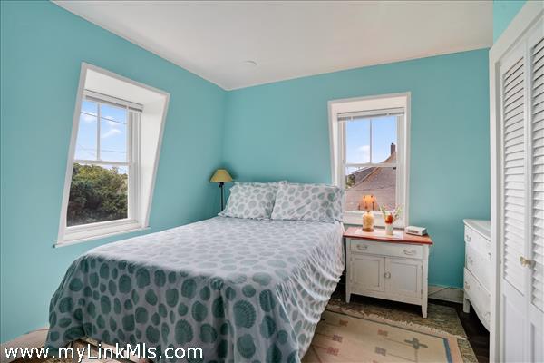 Bedroom (4)