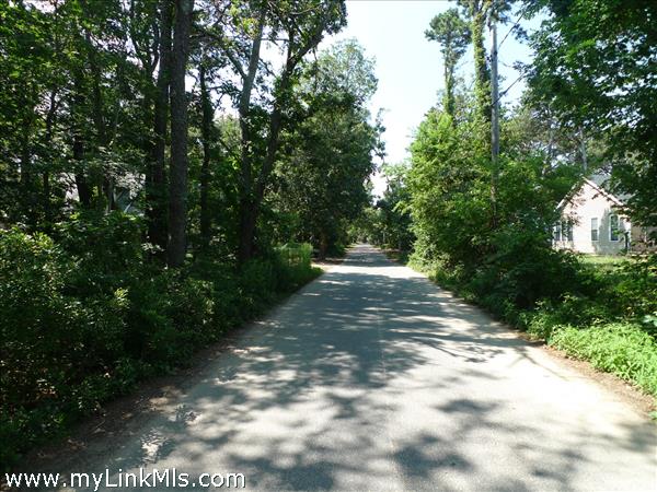 Towanticut Ave Paved Road