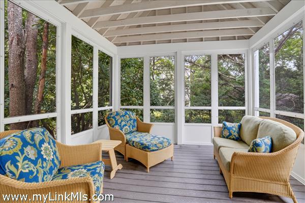 Screened in Porch
