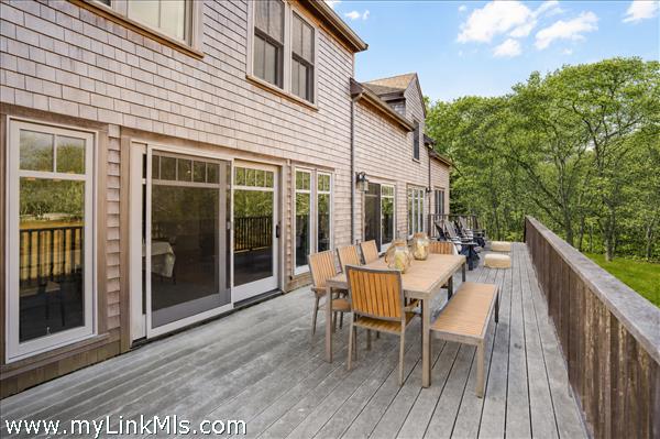 Outdoor dining and lounge area