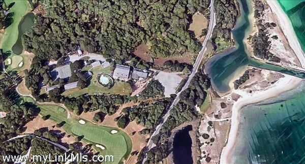 birds eye view of the neighboring Harthaven private harbor & beach