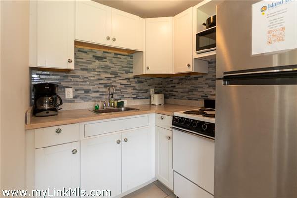 well equipped kitchen area
