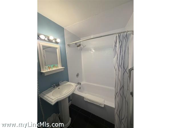Tub & shower