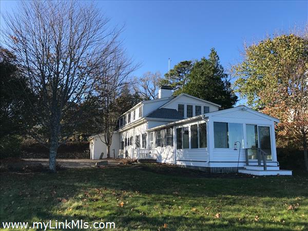 43 Crocker Avenue Vineyard Haven MA