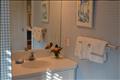 2nd floor full bath