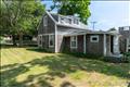 Summer cottage located .3 mile to Inkwell Beach