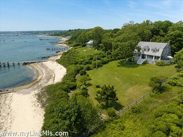 33 Goethals Way, Vineyard Haven