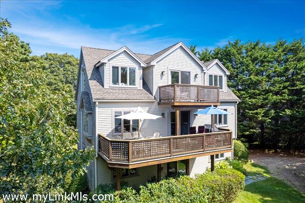 23 Thaxter Lane, Edgartown