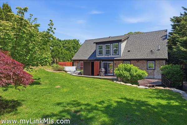 21 Davis Street, Vineyard Haven