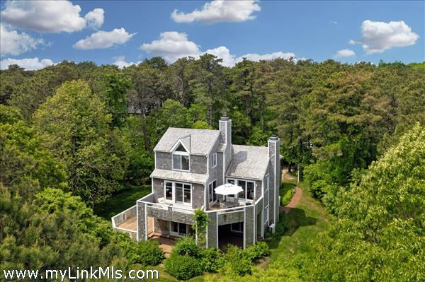 50 Hidden Cove Road, Oak Bluffs