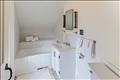 #4 en suite bathroom