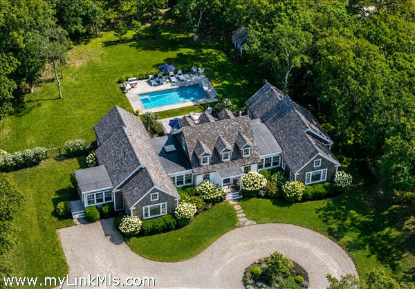8 Paddock Road, Oak Bluffs