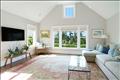 Livingroom/den