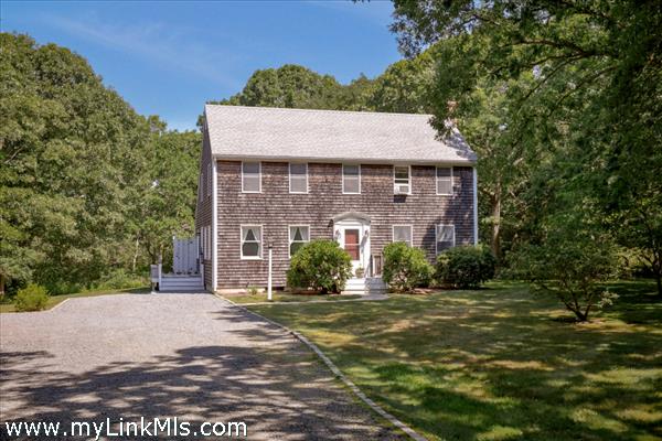 52 Oak Knoll Road, West Tisbury