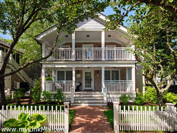 131 North Water St, Unit 62 Captain Rowley Cottage, Edgartown
