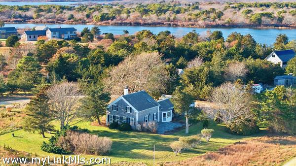 31 Butlers Cove Road, Edgartown