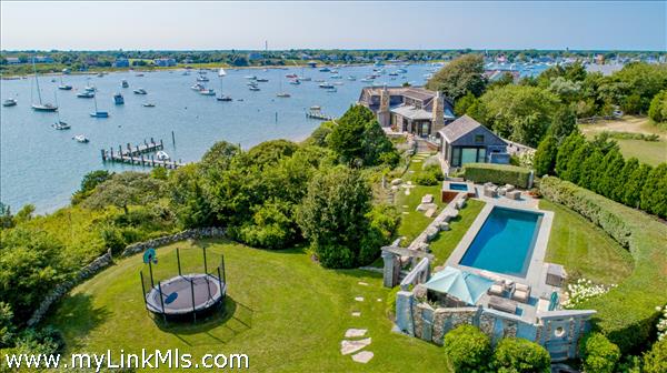 12 Caleb Pond Lane, Edgartown