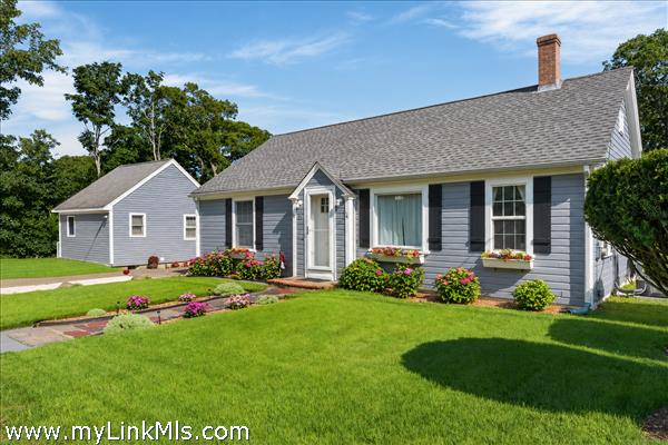 21 West Spring Street, Vineyard Haven