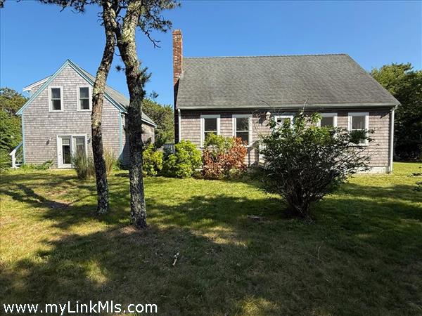 2 Farmers Road, Edgartown
