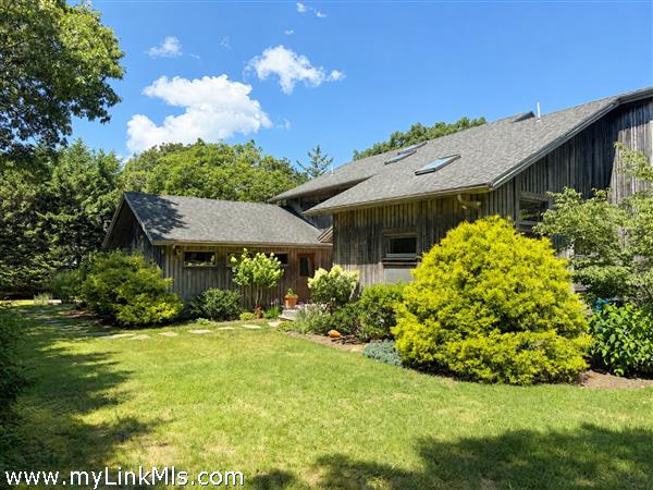 19 Llewellyn Way, Edgartown