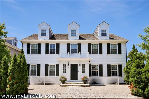 38 Simpsons Lane, Edgartown