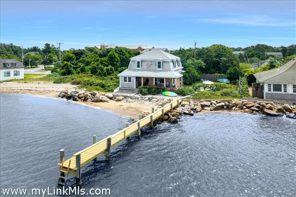 27 Beach Road, Oak Bluffs