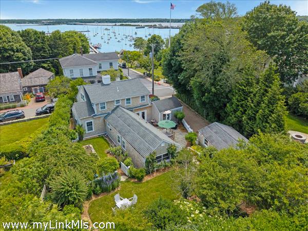 124 Main Street, Vineyard Haven