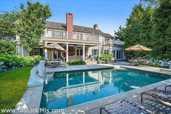 15 Tilton Way, Edgartown
