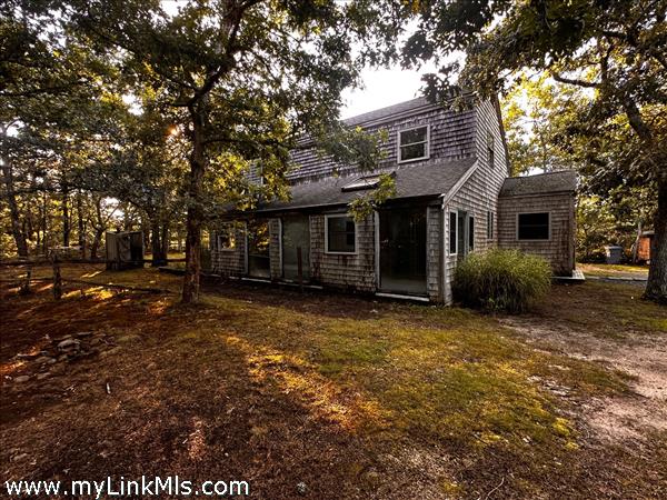 25 Vineyard Meadow Farms, West Tisbury
