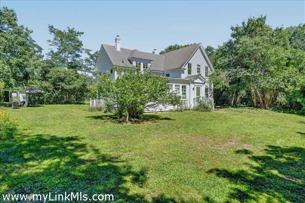 171 Upper Main Street, Edgartown